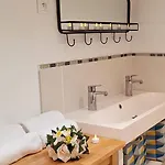 Maison Centre Avec Jacuzzi *