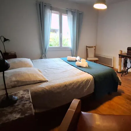 Maison Familiale Avec Grand Jardin Holiday home *