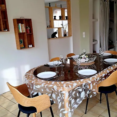 Prázdninový dům Maison Familiale Avec Grand Jardin Et *