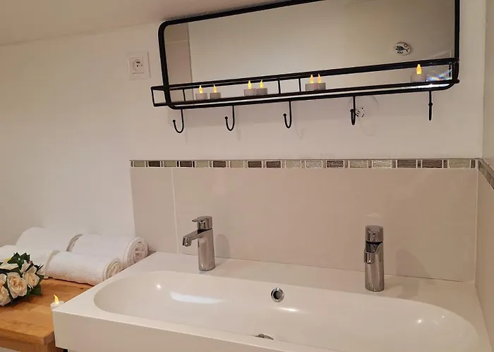 Maison Centre Avec Jacuzzi Feriehus *